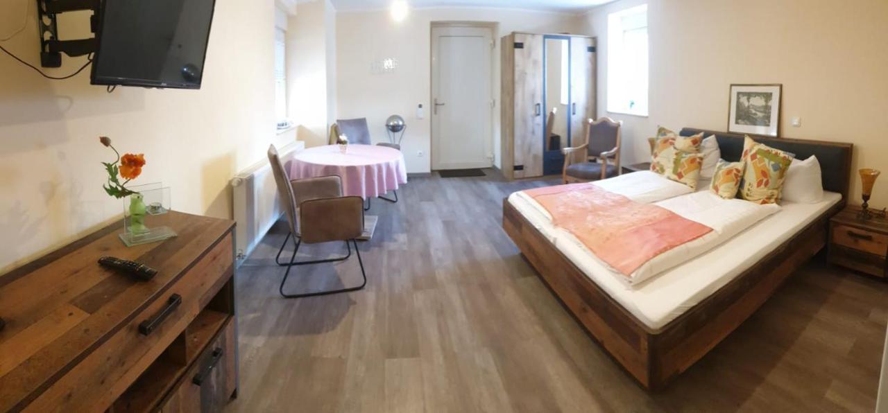 Hotel Igelstadt Fürstenberg Esterno foto